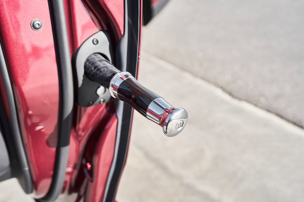 Used 2022 Rolls-Royce Cullinan Black Badge image 40