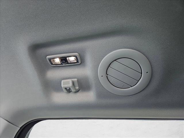 Used 2023 Ford Explorer XLT image 15