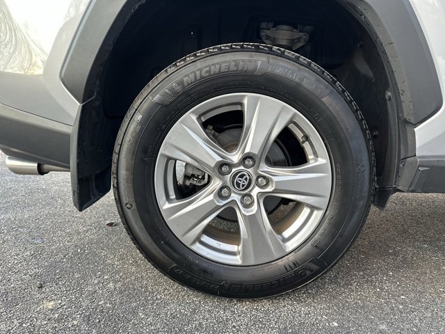 Used 2024 Toyota RAV4 XLE image 28