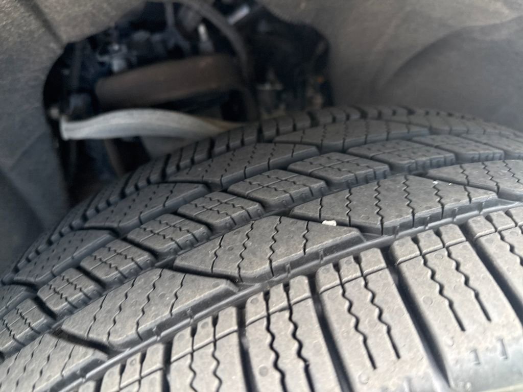 Used 2022 Chevrolet Tahoe RST w/ Luxury Package image 35