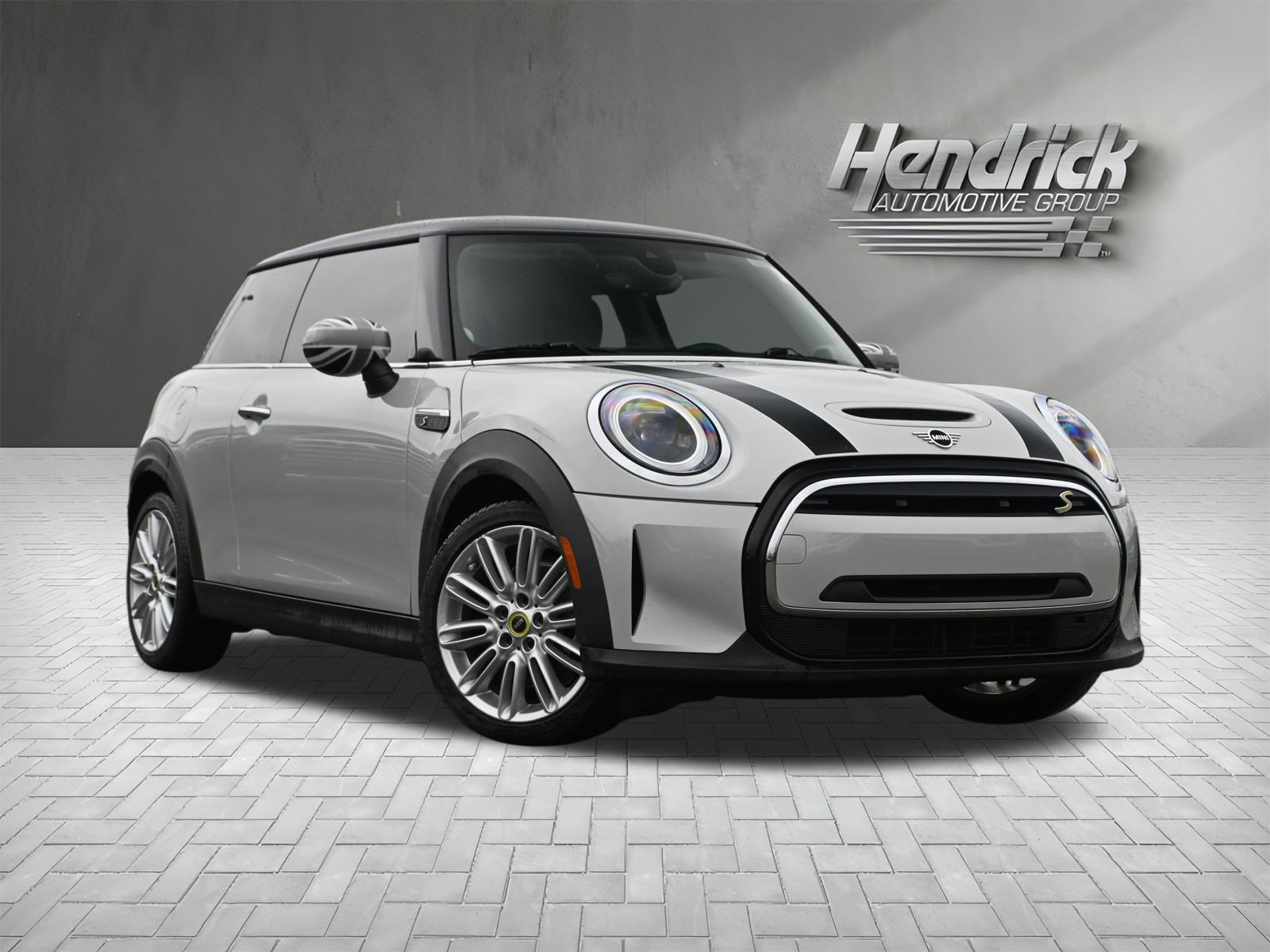 Used 2023 MINI Cooper SE video 2