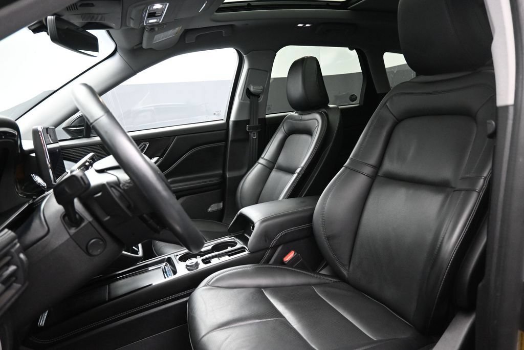 Used 2022 Lincoln Corsair Grand Touring AWD/4WD image 4