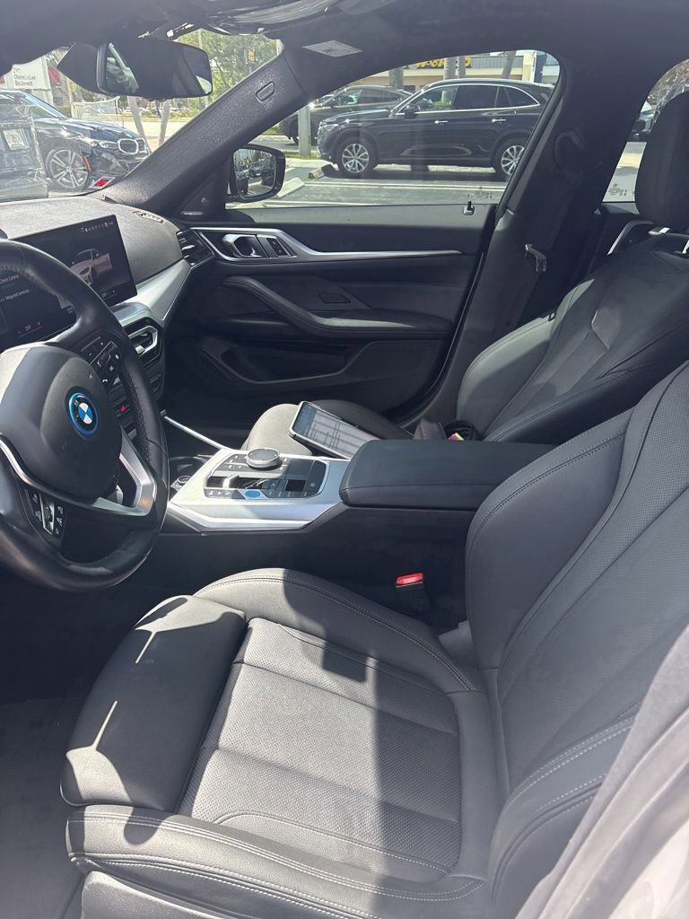 Used 2023 BMW i4 eDrive40 RWD image 4