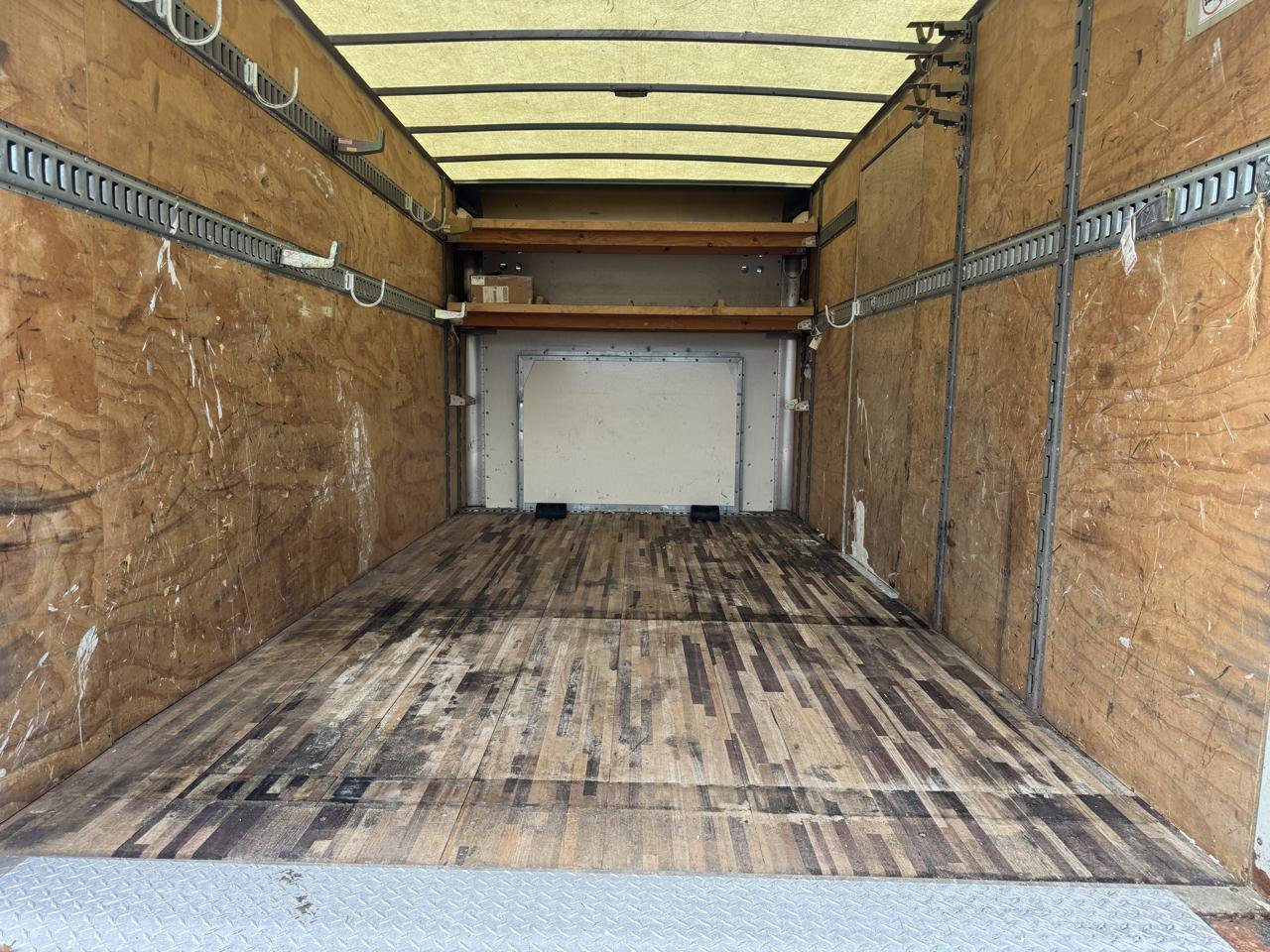 Used 2019 Ford E-450 and Econoline 450 Super Duty w/ Power Windows & Locks Group RWD image 17