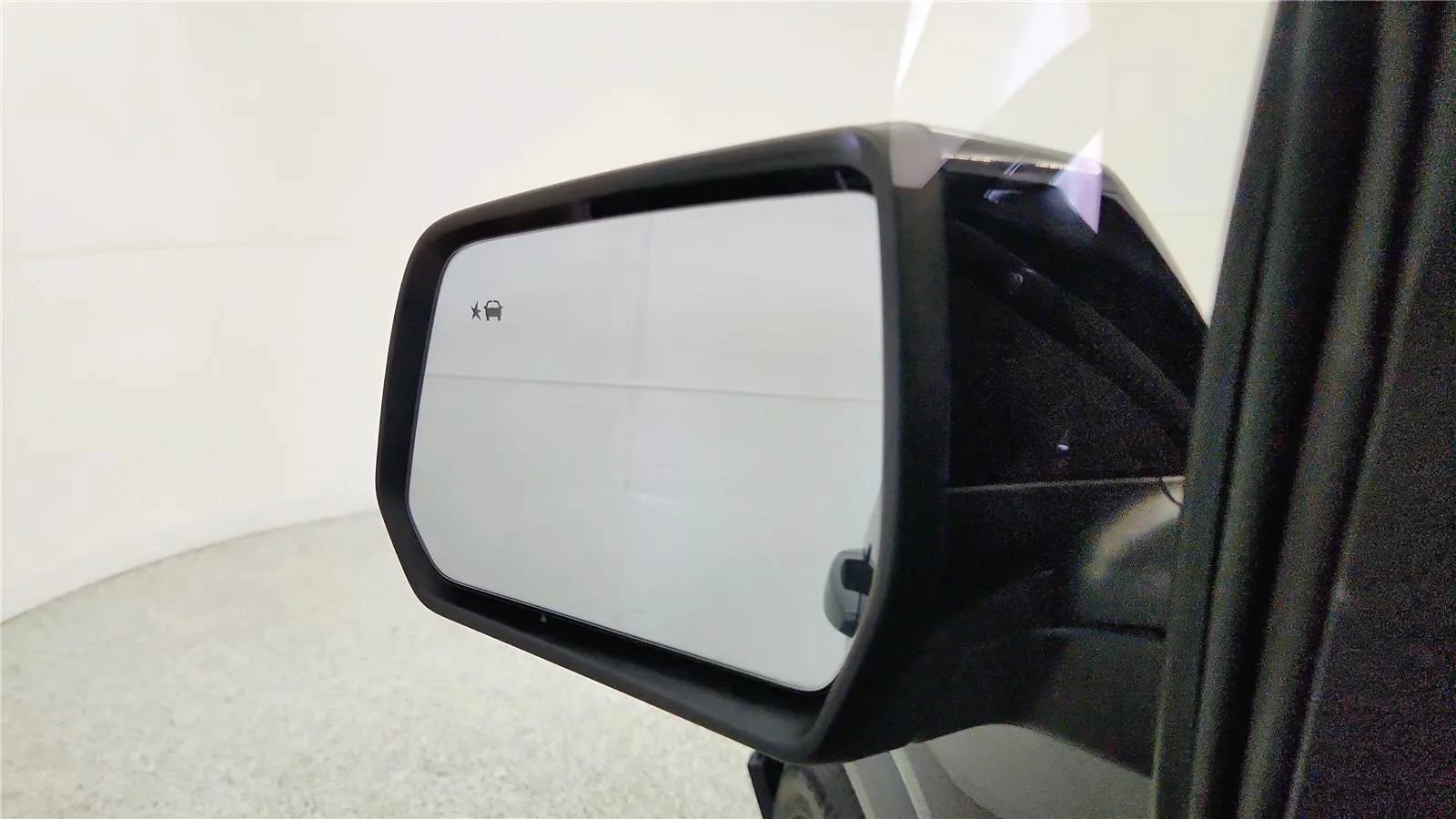 Used 2020 GMC Acadia AT4 w/ Driver Alert Package II AWD/4WD image 24