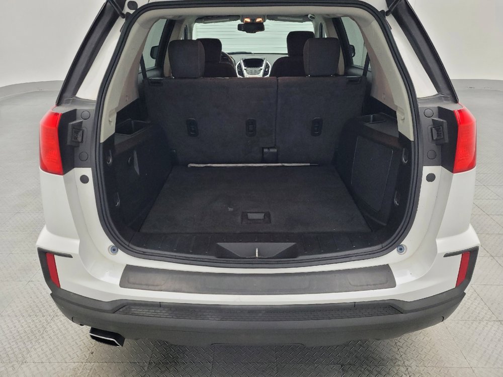 Used 2017 GMC Terrain SLE image 29