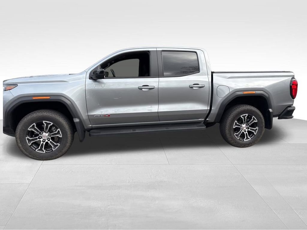 Used 2024 GMC Canyon AT4 image 20