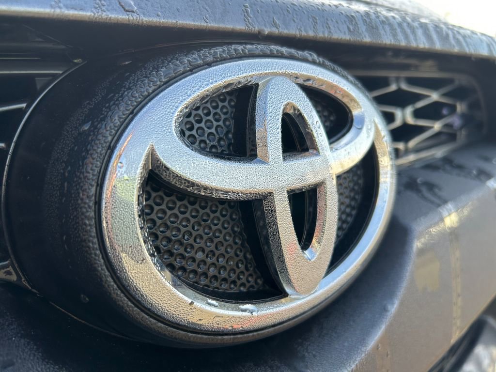 Used 2015 Toyota 4Runner SR5 image 32