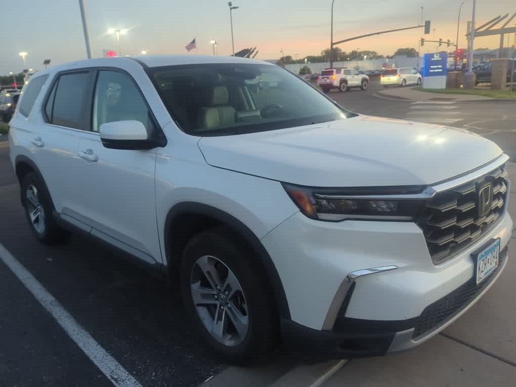 Used 2023 Honda Pilot EX-L image 2