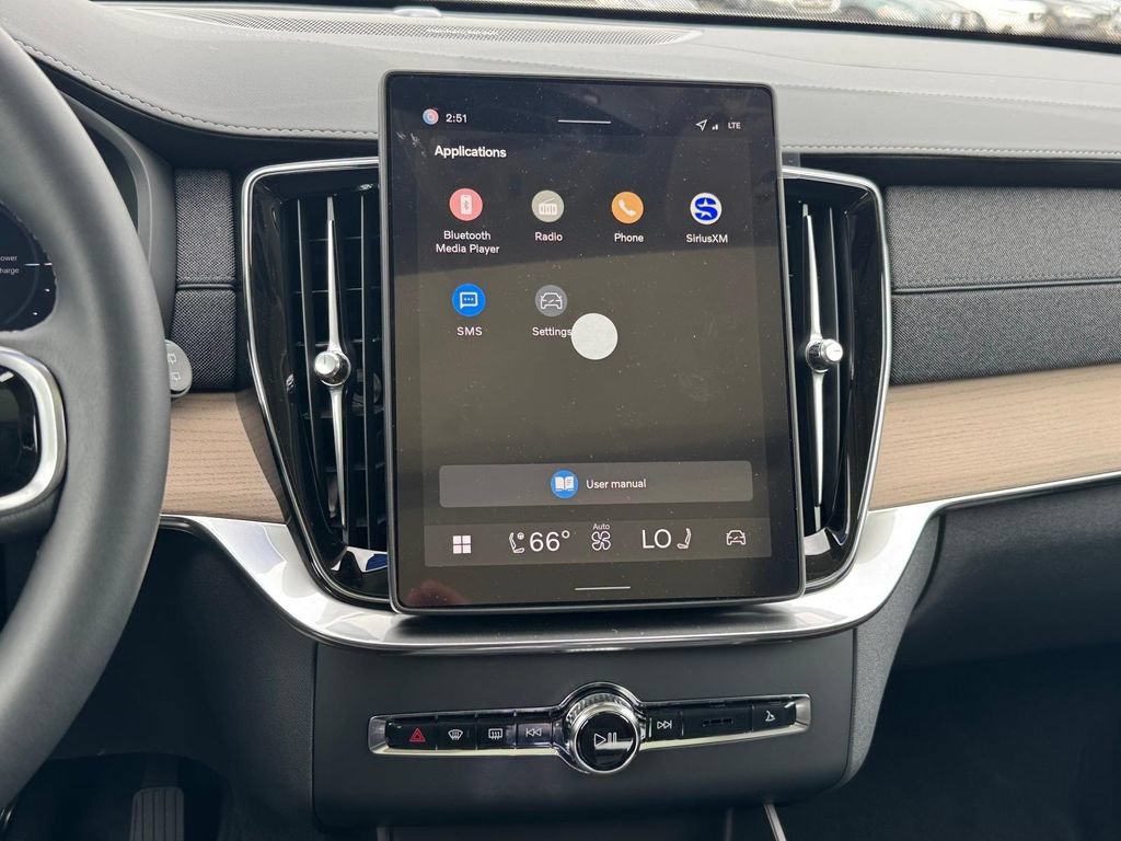 New 2026 Volvo XC90 T8 Plus w/ Protection Package Premier AWD/4WD image 13