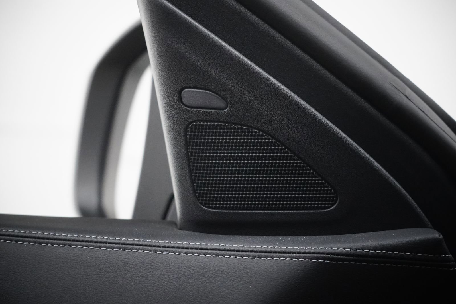 Used 2025 INFINITI QX55 Luxe w/ Cargo Package image 31