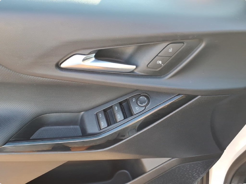 Used 2026 Chevrolet Equinox LT FWD image 22