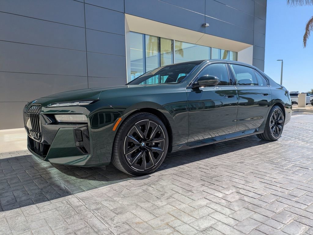 Used 2025 BMW 760i xDrive w/ Executive Package image 9