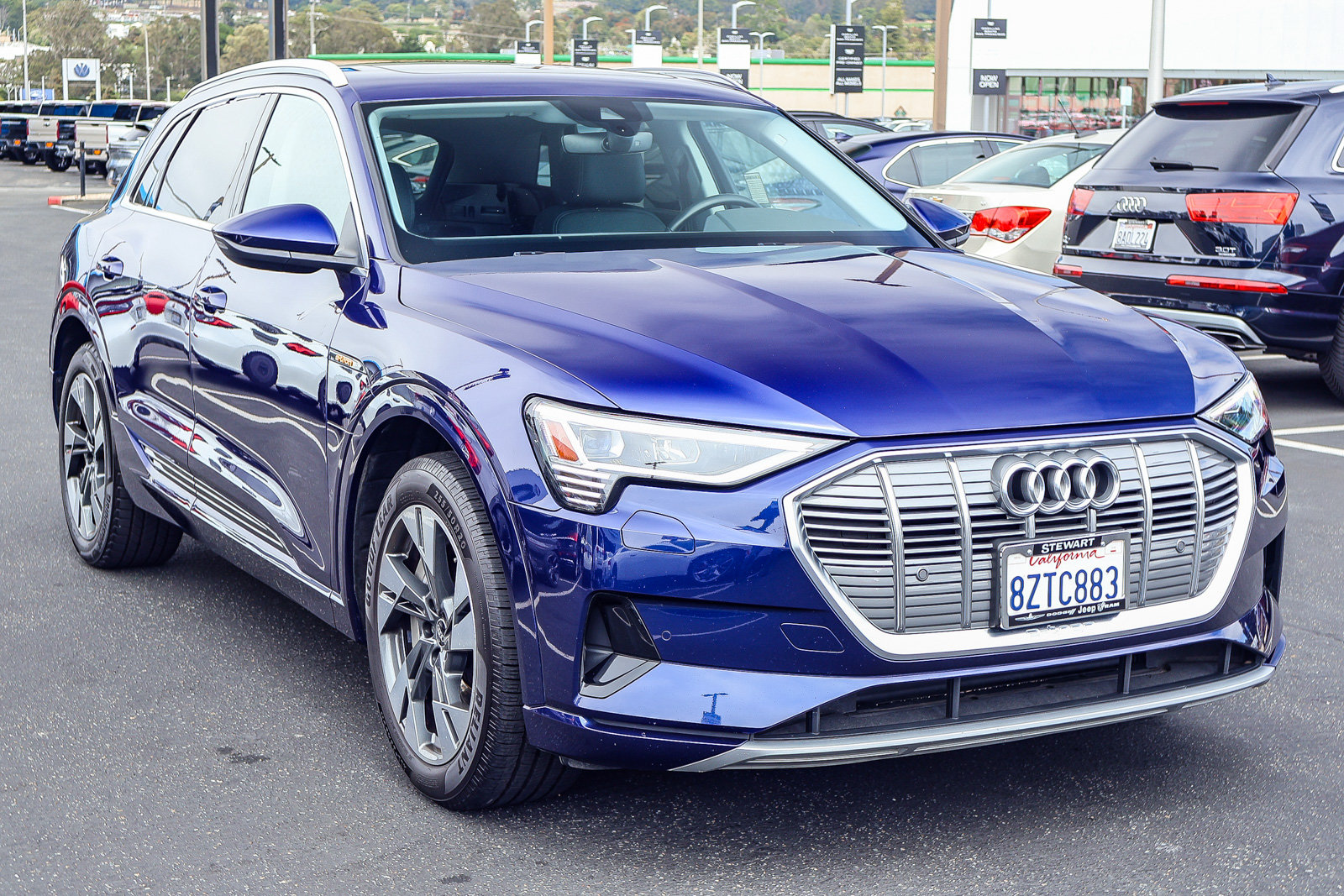 Used 2022 Audi e-tron Premium AWD/4WD image 21