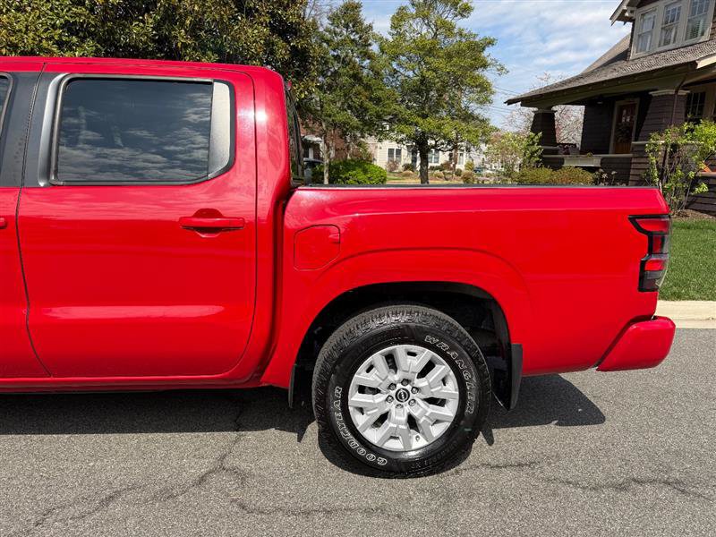 Used 2022 Nissan Frontier SV RWD image 12