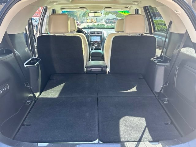 Used 2017 Ford Explorer Platinum AWD/4WD image 29