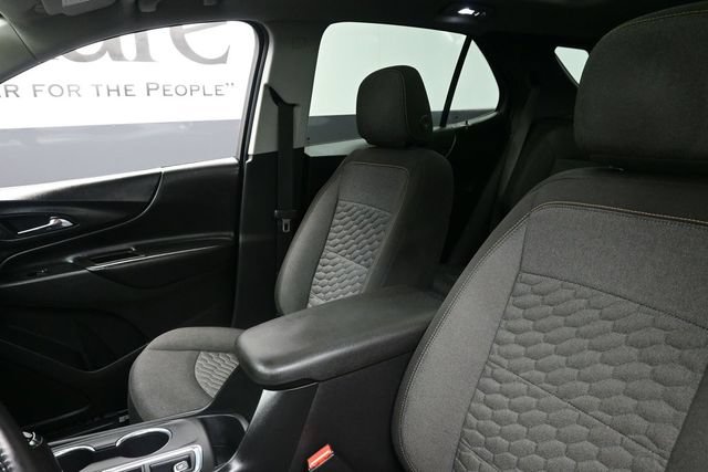 Used 2019 Chevrolet Equinox LT w/ Sun & Navigation Package AWD/4WD image 10