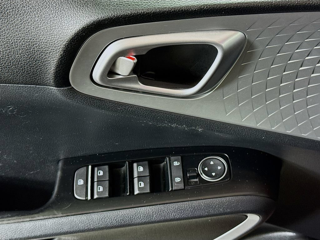 Used 2020 Kia Soul LX FWD image 21