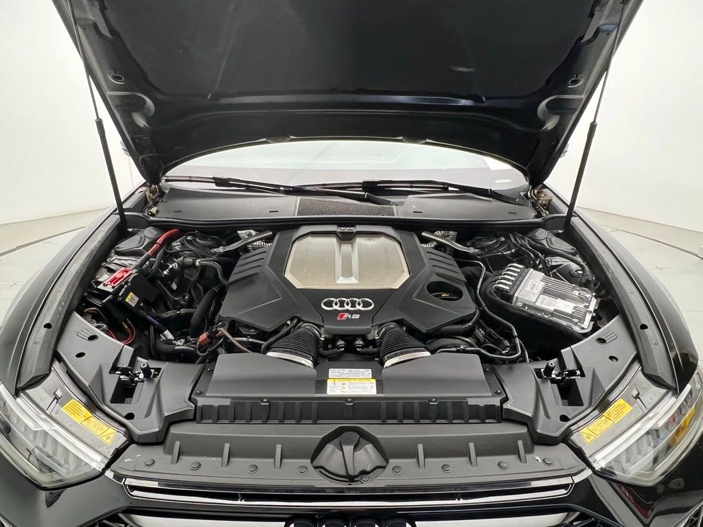Used 2024 Audi RS 6 performance image 25