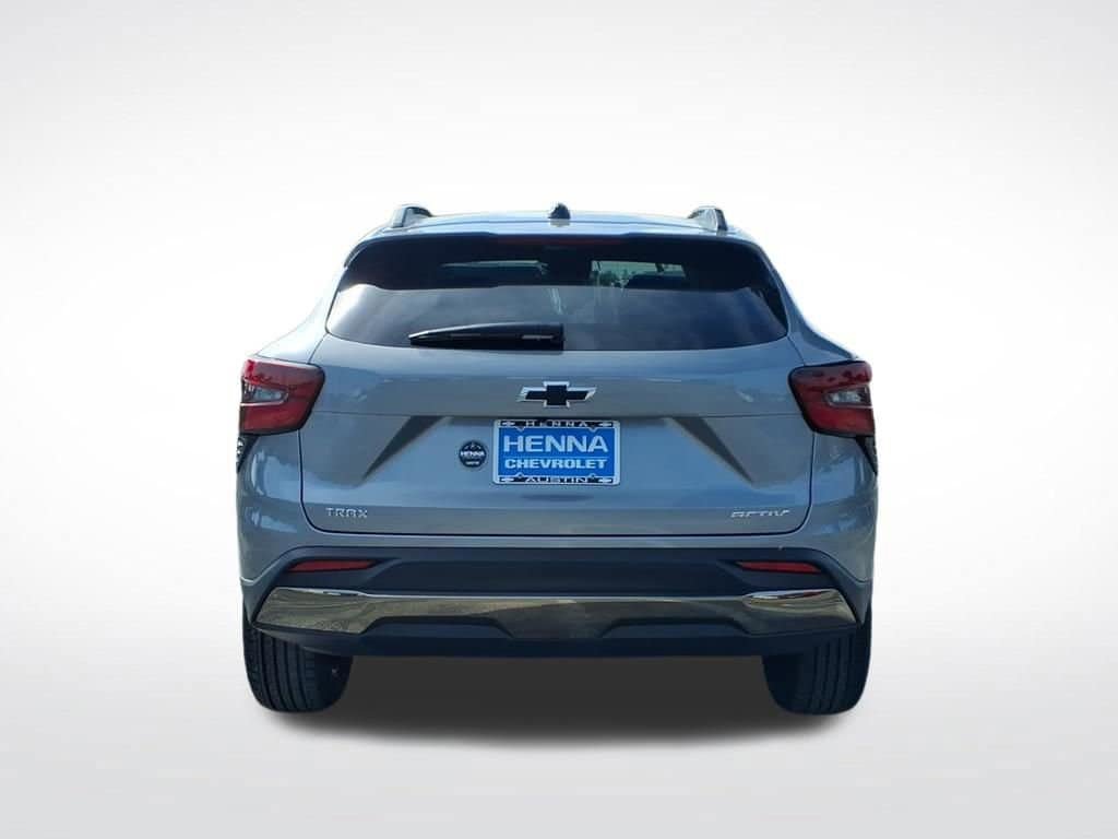 New 2026 Chevrolet Trax ACTIV FWD image 4
