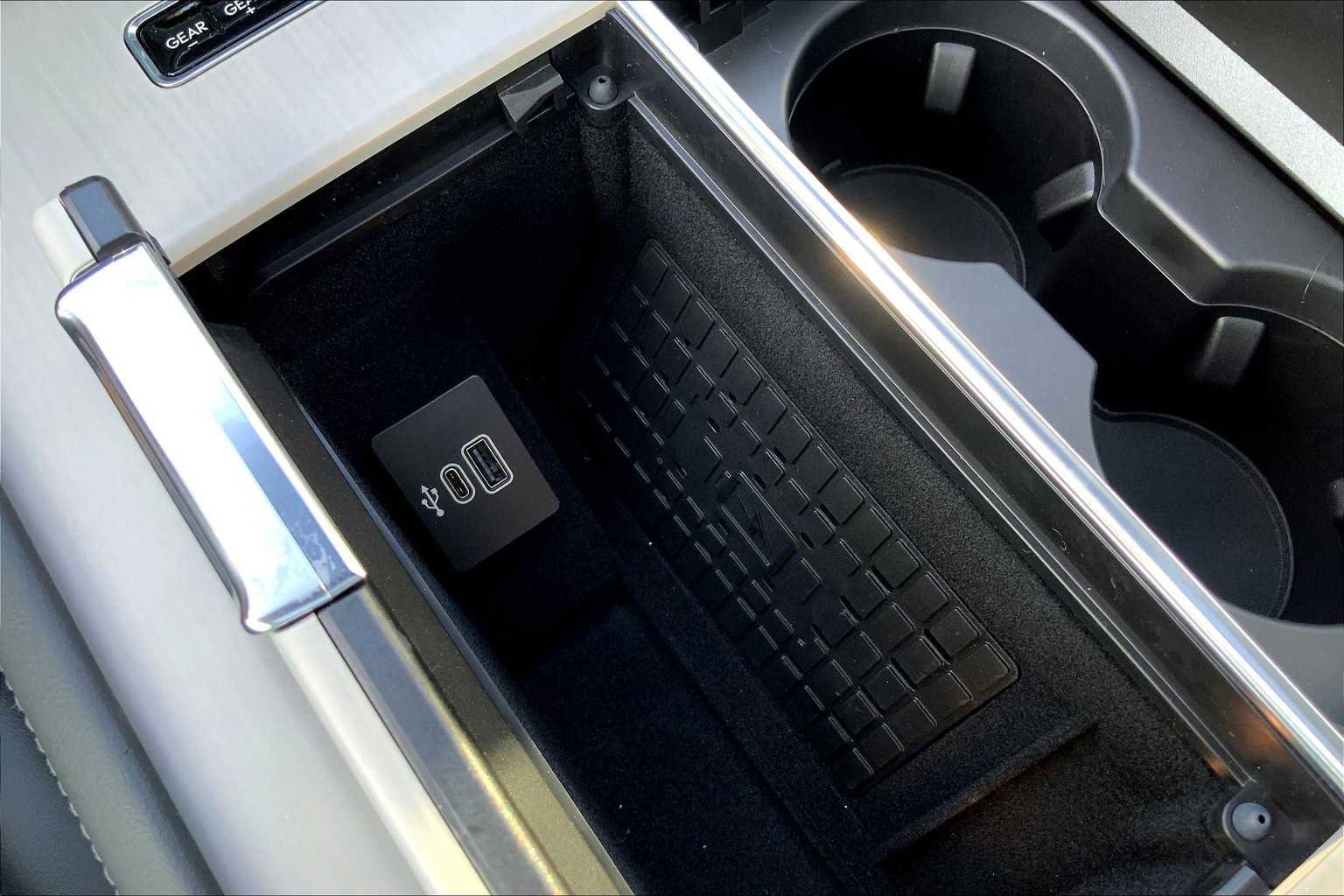 New 2025 Lincoln Navigator L Reserve w/ Jet Appearance Package image 18