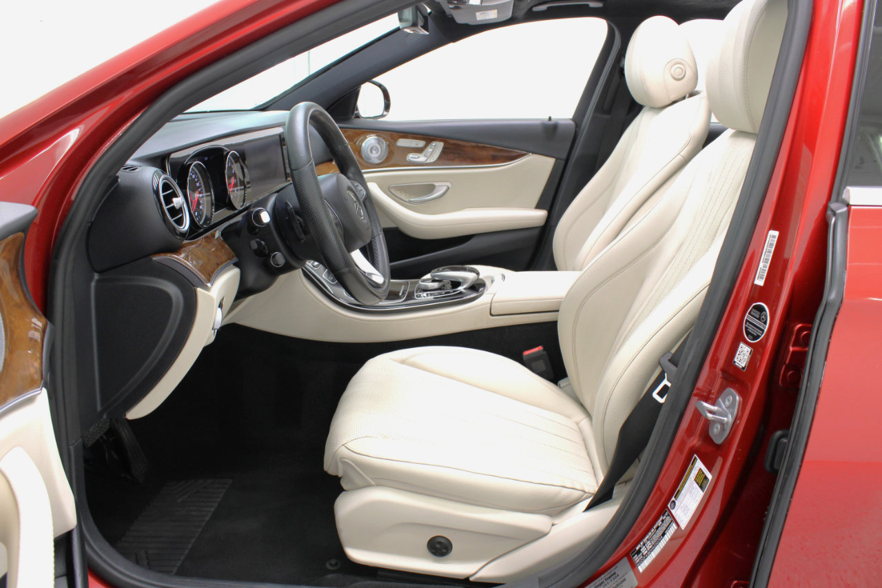 Used 2017 Mercedes-Benz E 300 image 32