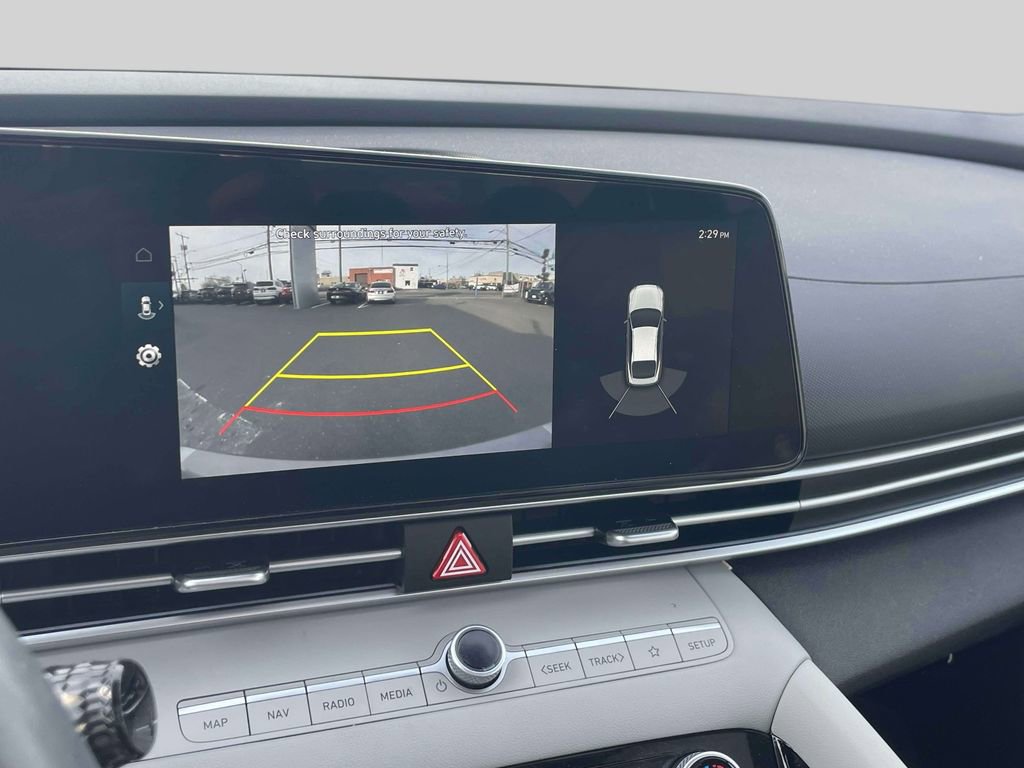 Used 2023 Hyundai Elantra Limited FWD image 29