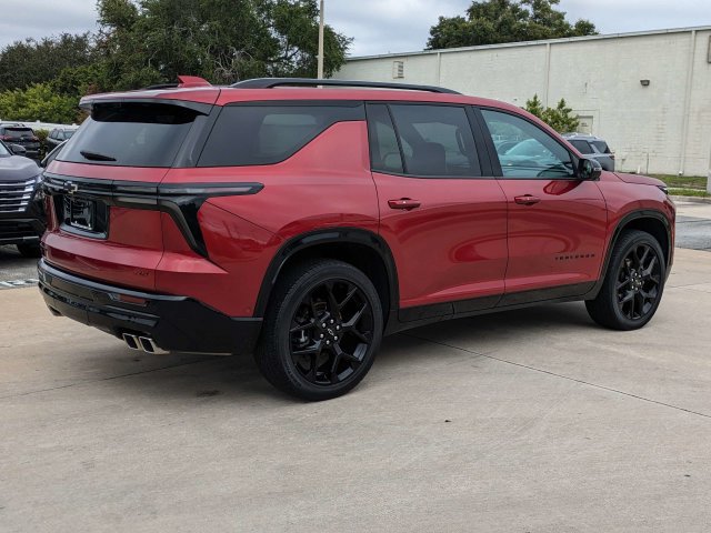 Used 2024 Chevrolet Traverse RS w/ LPO, Floor Liner Package FWD image 5