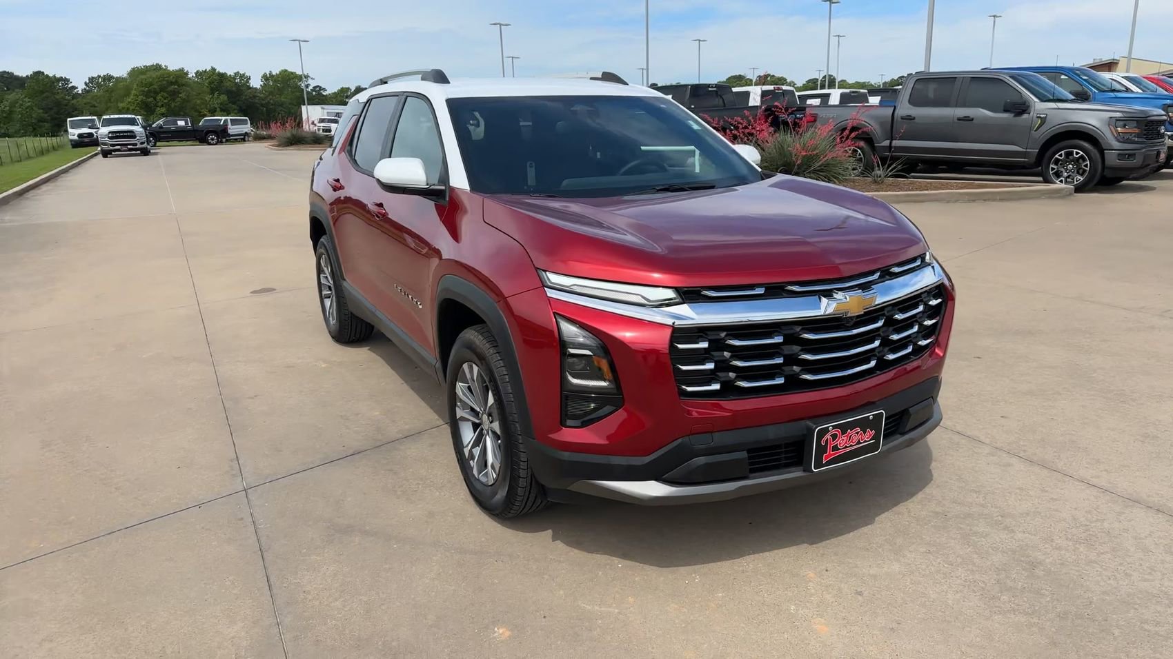 Used 2025 Chevrolet Equinox LT w/ Convenience Package II AWD/4WD image 3