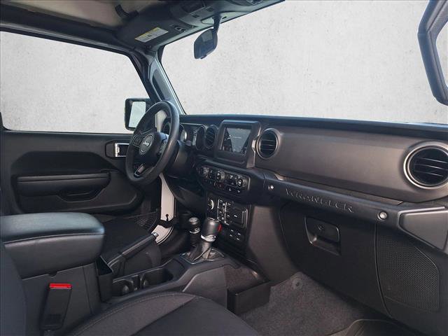 Used 2023 Jeep Wrangler Unlimited image 19