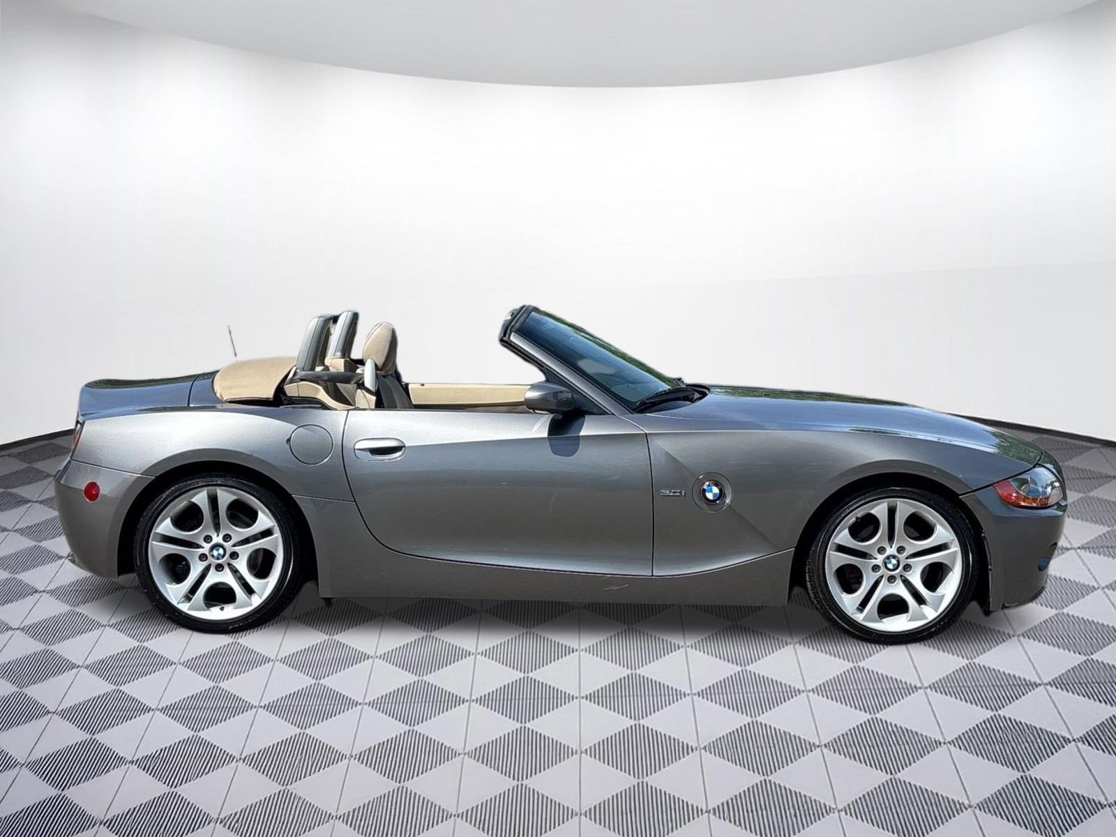 Used 2003 BMW Z4 3.0i RWD image 8