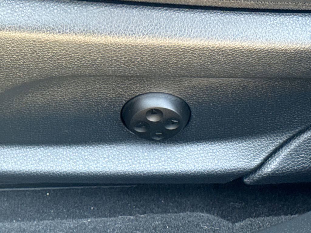 Used 2021 Mercedes-Benz E 350 Sedan image 22