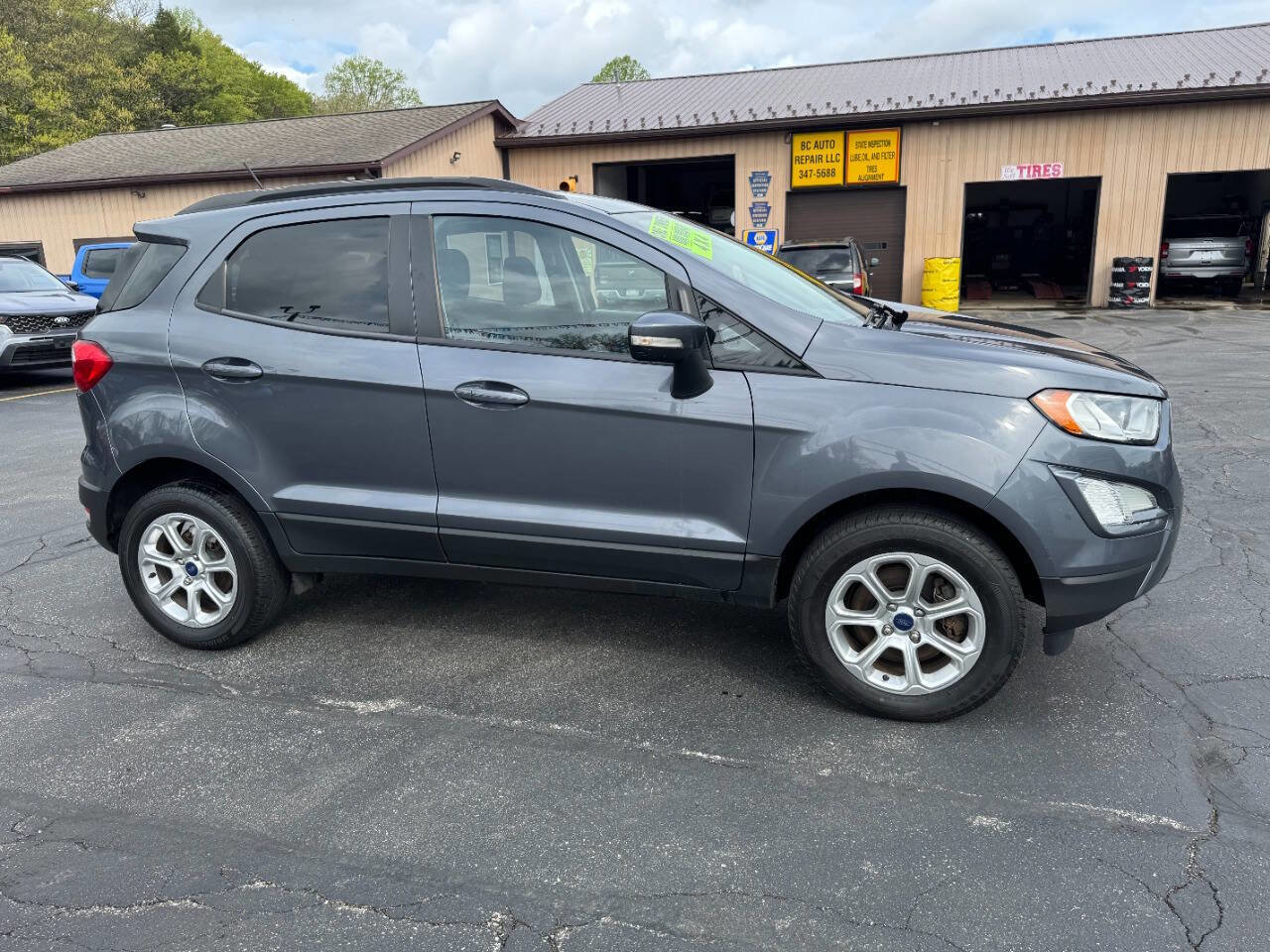 Used 2018 Ford EcoSport SE w/ SE Convenience Package image 2