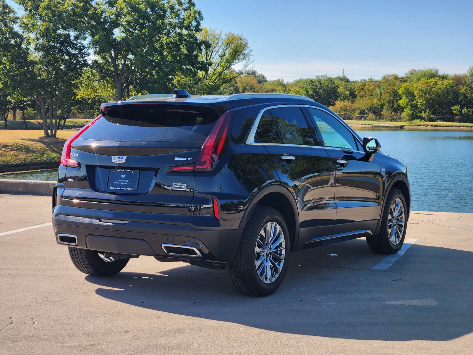 Certified 2024 Cadillac XT4 Premium Luxury AWD/4WD image 5