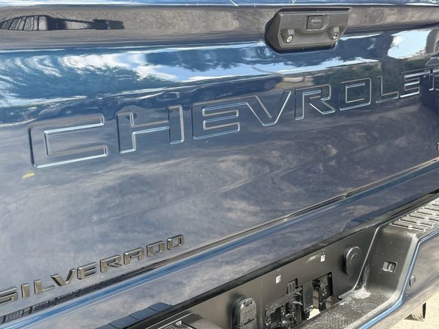 Used 2021 Chevrolet Silverado 2500 LT w/ Z71 Sport Edition AWD/4WD image 9