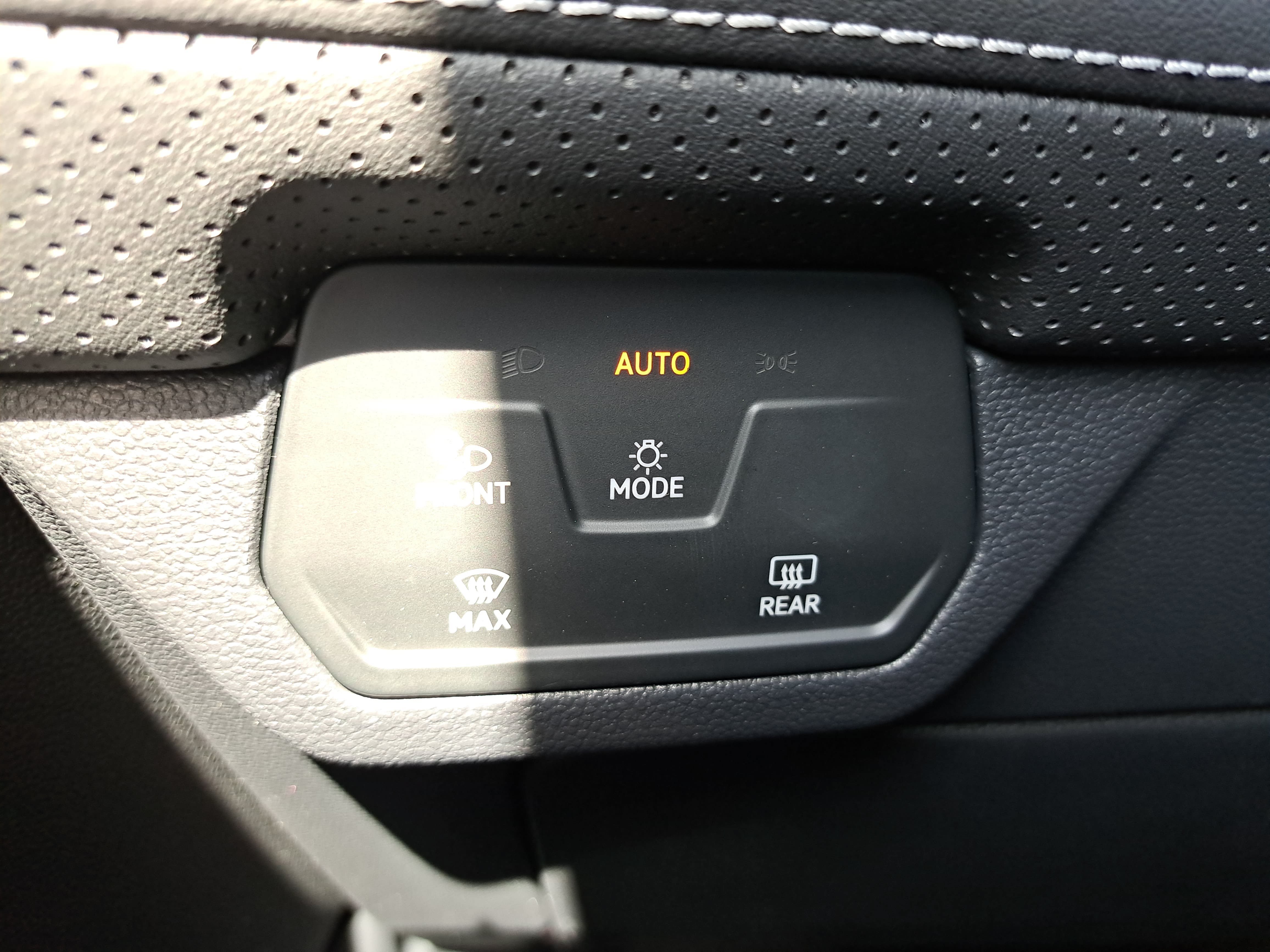 New 2026 Volkswagen Atlas SE AWD/4WD image 26