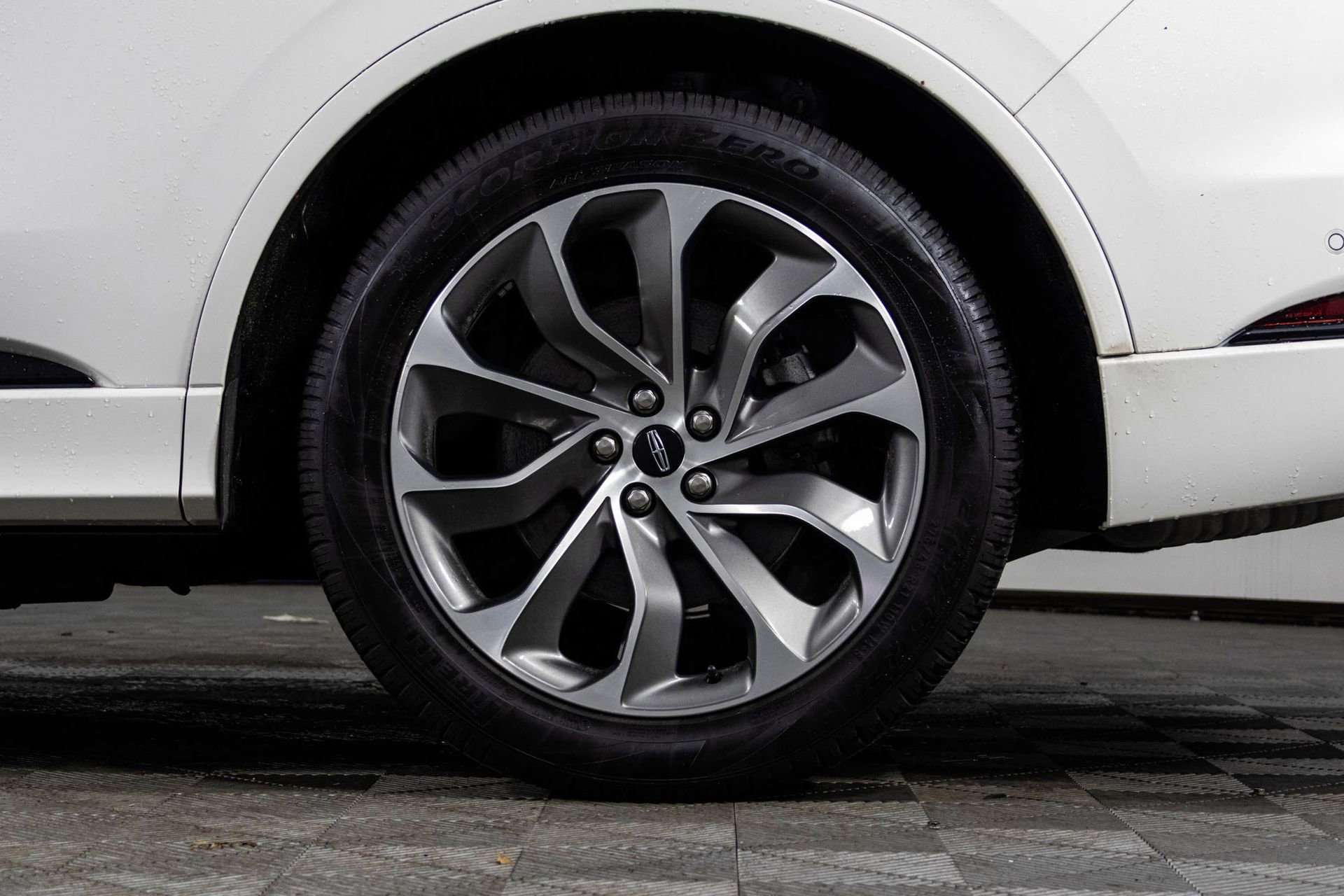 Used 2021 Lincoln Aviator Grand Touring w/ Equipment Group 302A AWD/4WD image 43