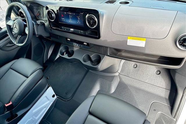 New 2026 Mercedes-Benz Sprinter 2500 image 24