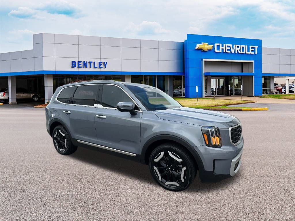 Used 2024 Kia Telluride S w/ S Sunroof Package image 7