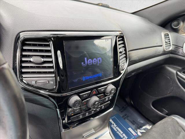 Used 2019 Jeep Grand Cherokee Laredo w/ Laredo X Package RWD image 13