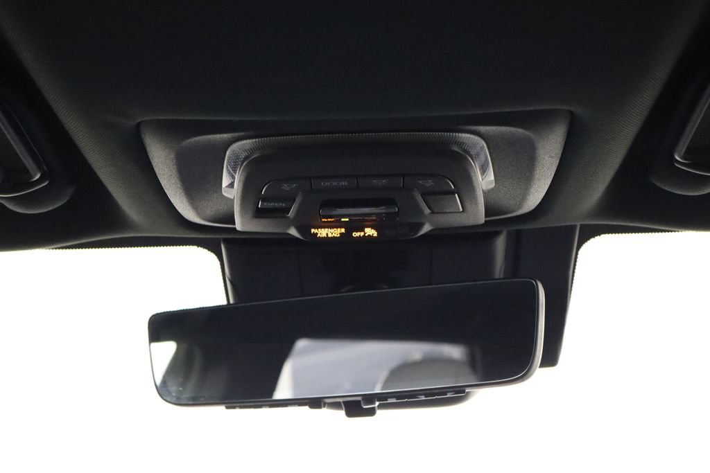 Used 2023 Subaru Solterra AWD image 27