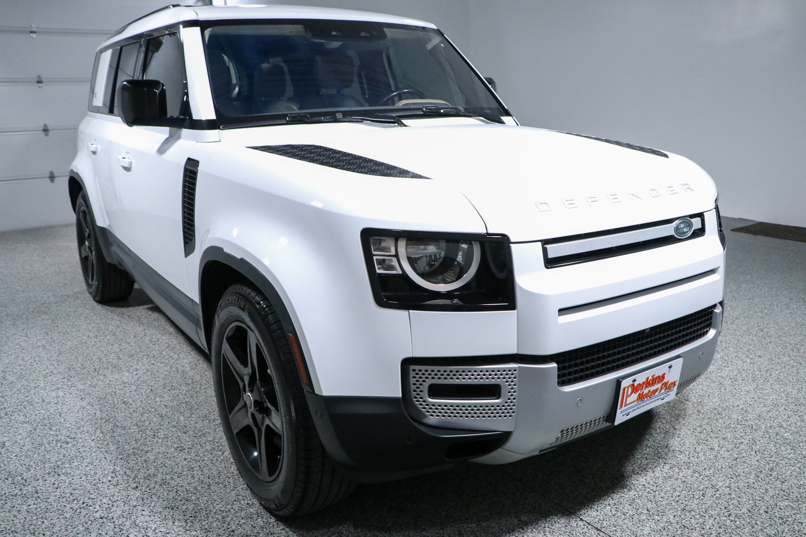 Used 2020 Land Rover Defender 110 S AWD/4WD image 5