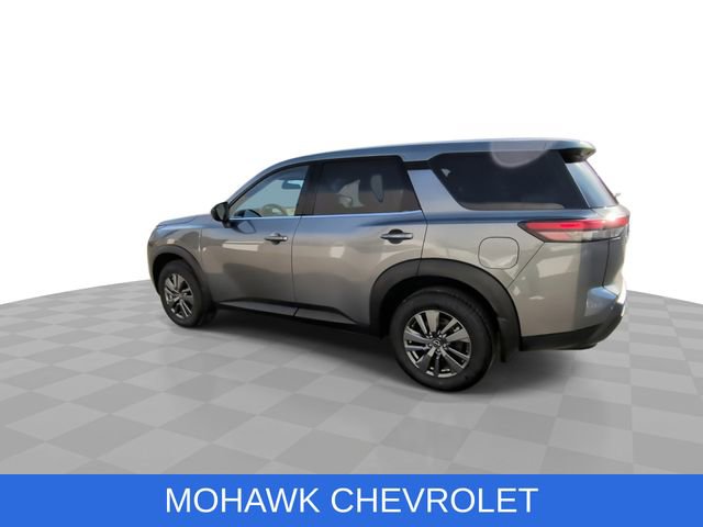 Used 2024 Nissan Pathfinder S AWD/4WD image 7