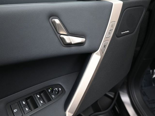 New 2026 BMW iX xDrive45 AWD/4WD image 19