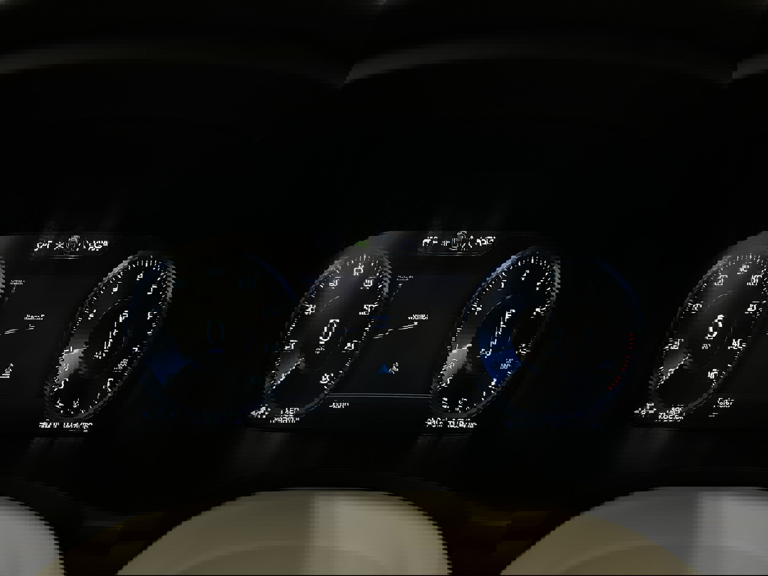 Used 2017 Volvo V90 T6 Cross Country image 14