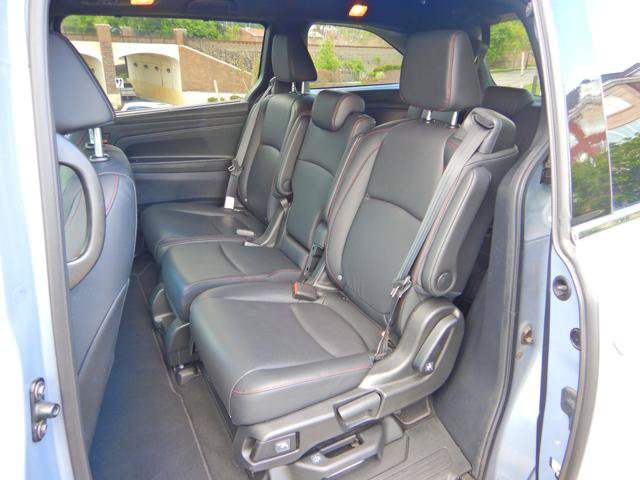 Used 2025 Honda Odyssey Sport-L image 14