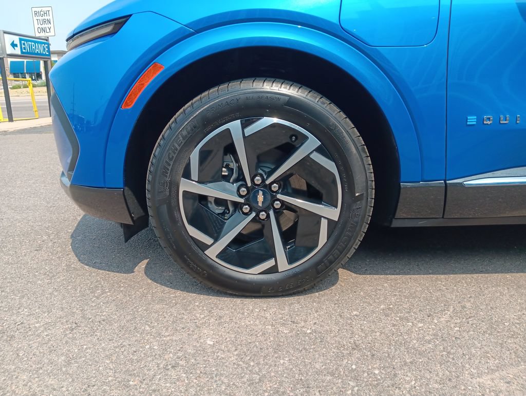 Used 2024 Chevrolet Equinox EV LT AWD/4WD image 26