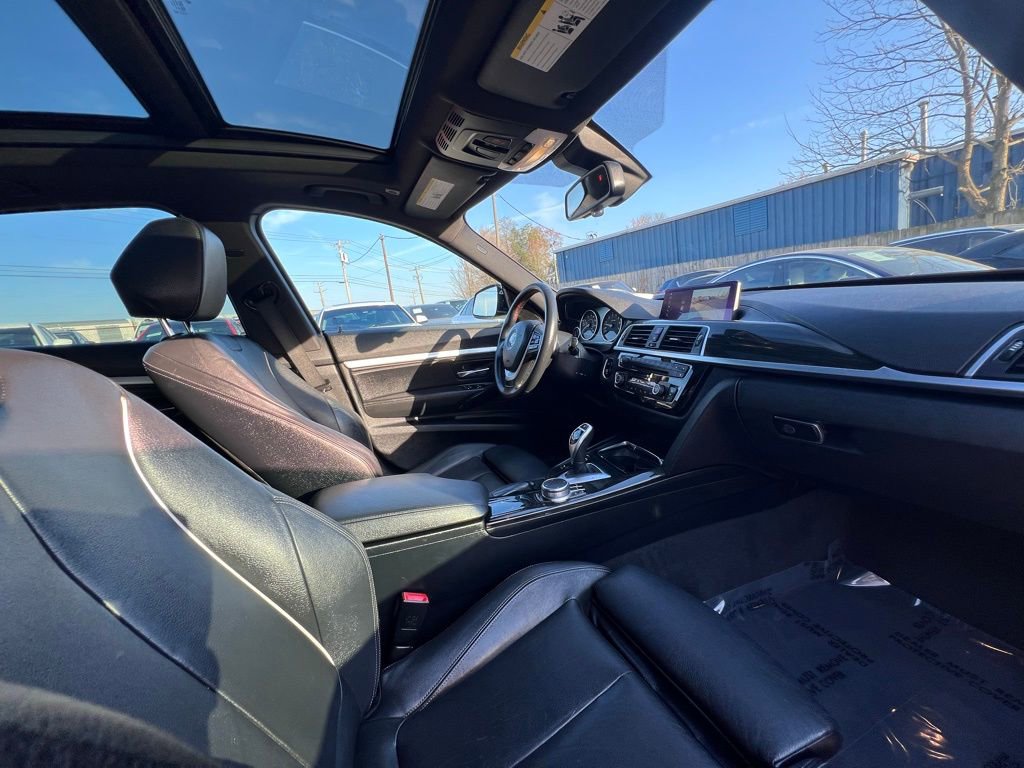 Used 2018 BMW 330i Gran Turismo xDrive w/ Premium Package AWD/4WD image 13