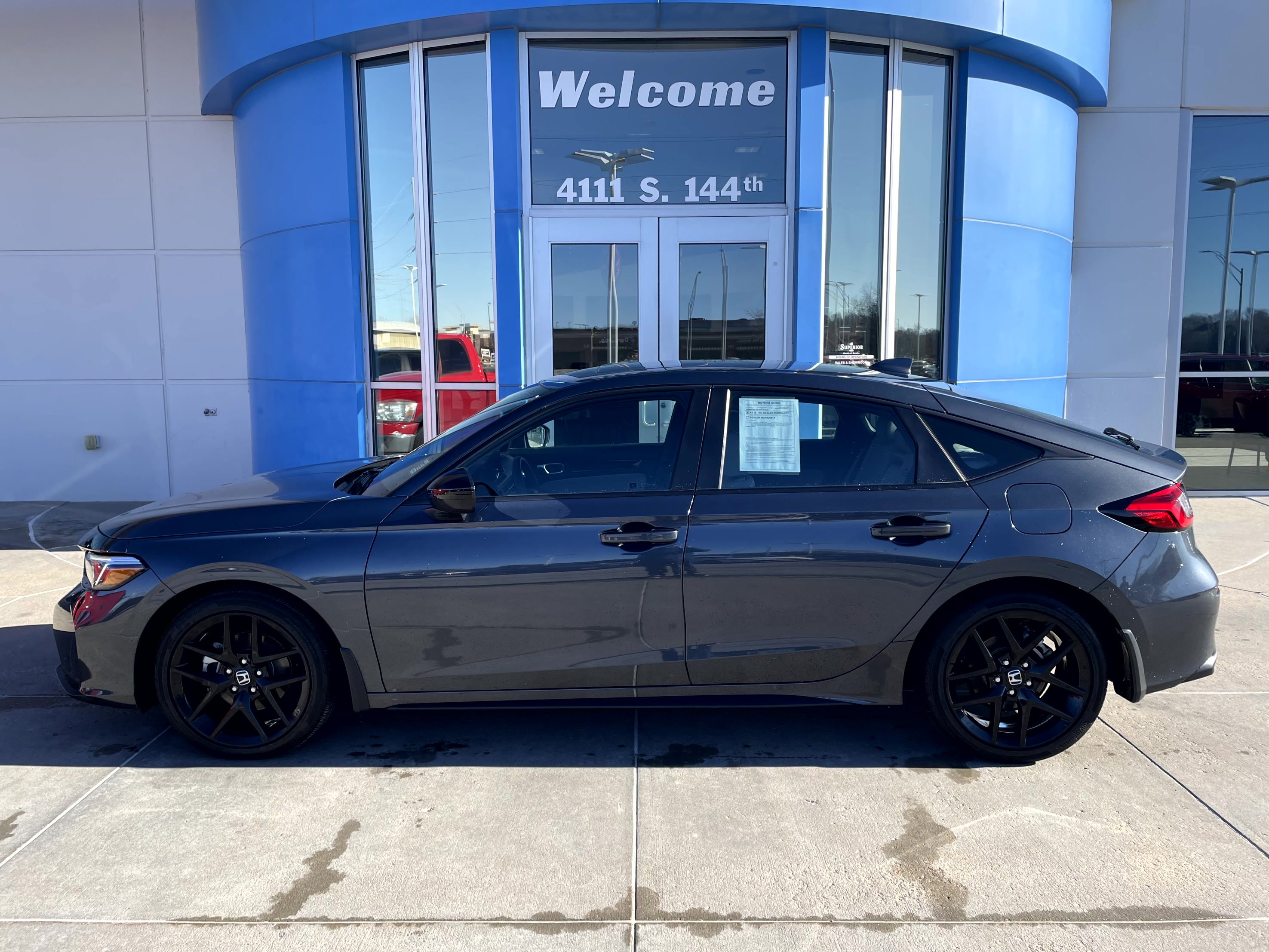 Used 2025 Honda Civic Sport image 1