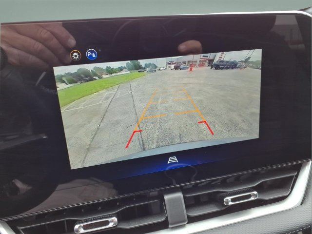 Used 2025 Chevrolet Equinox LT FWD image 17
